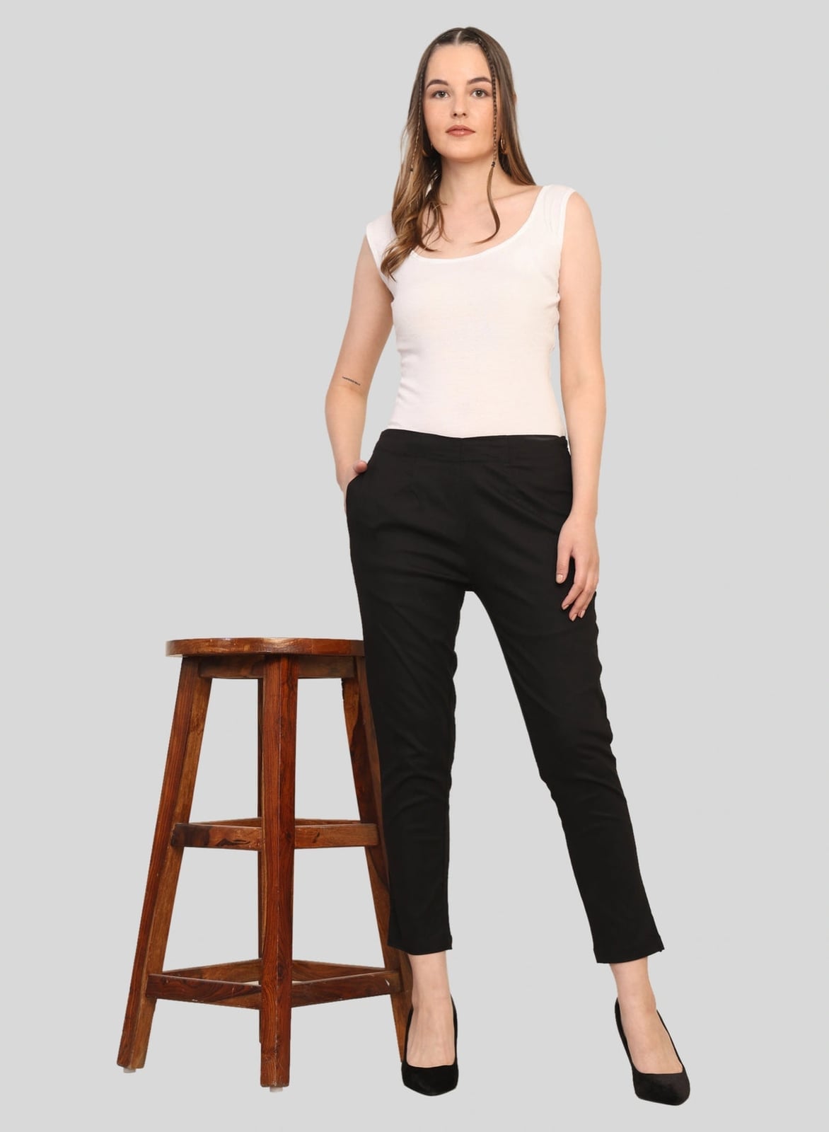 Cropped Black Linen Pants With White Tank and Heels Cropped Black Linen Pants With White Tank and Heels — Classy Black Linen Pants Outfit