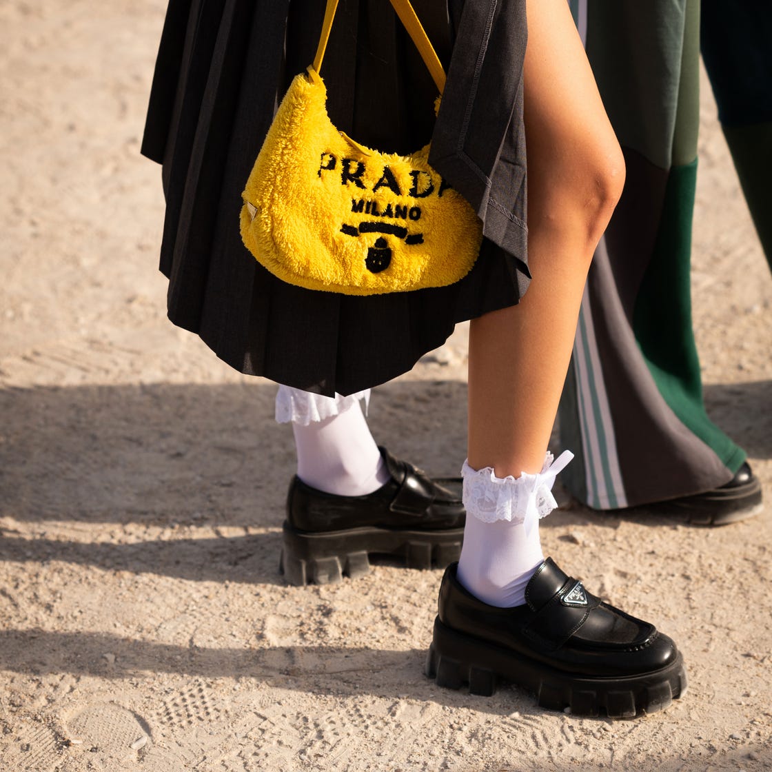 Black Chunky Platform Loafers with Pleated Skirt and Yellow Handbag — Classy Black Loafers Outfit