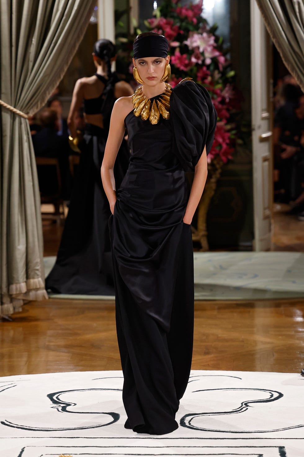 Black Satin One-Shoulder Column Dress With Gold Necklace Black Satin One-Shoulder Column Dress With Gold Necklace — Classy Black Tie Dresses