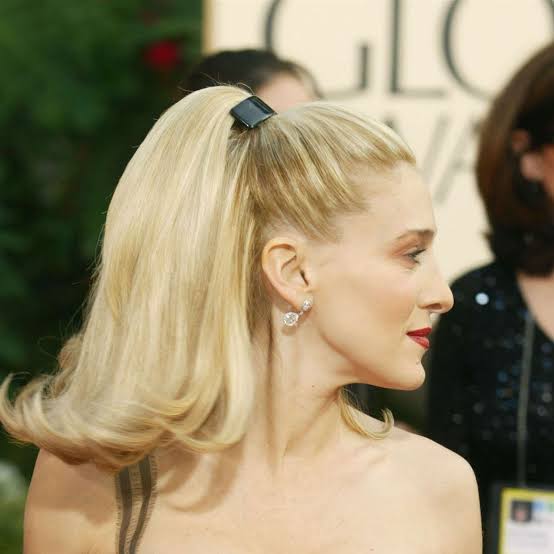 Classic Ash Blonde Collarbone Ponytail — Classy Blonde Ponytail