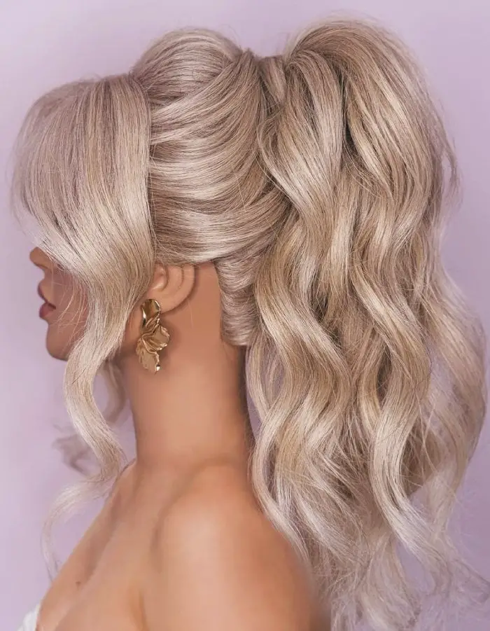 Ash Blonde Ponytail With Voluminous Waves — Classy Blonde Ponytail