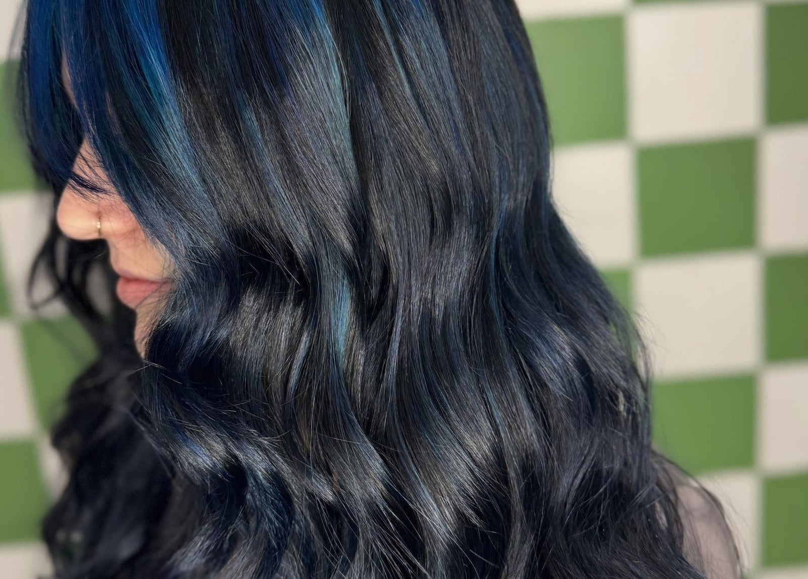 Mid-Back Wavy Blowout With Electric Blue Highlights — Classy Blue Hair Color
