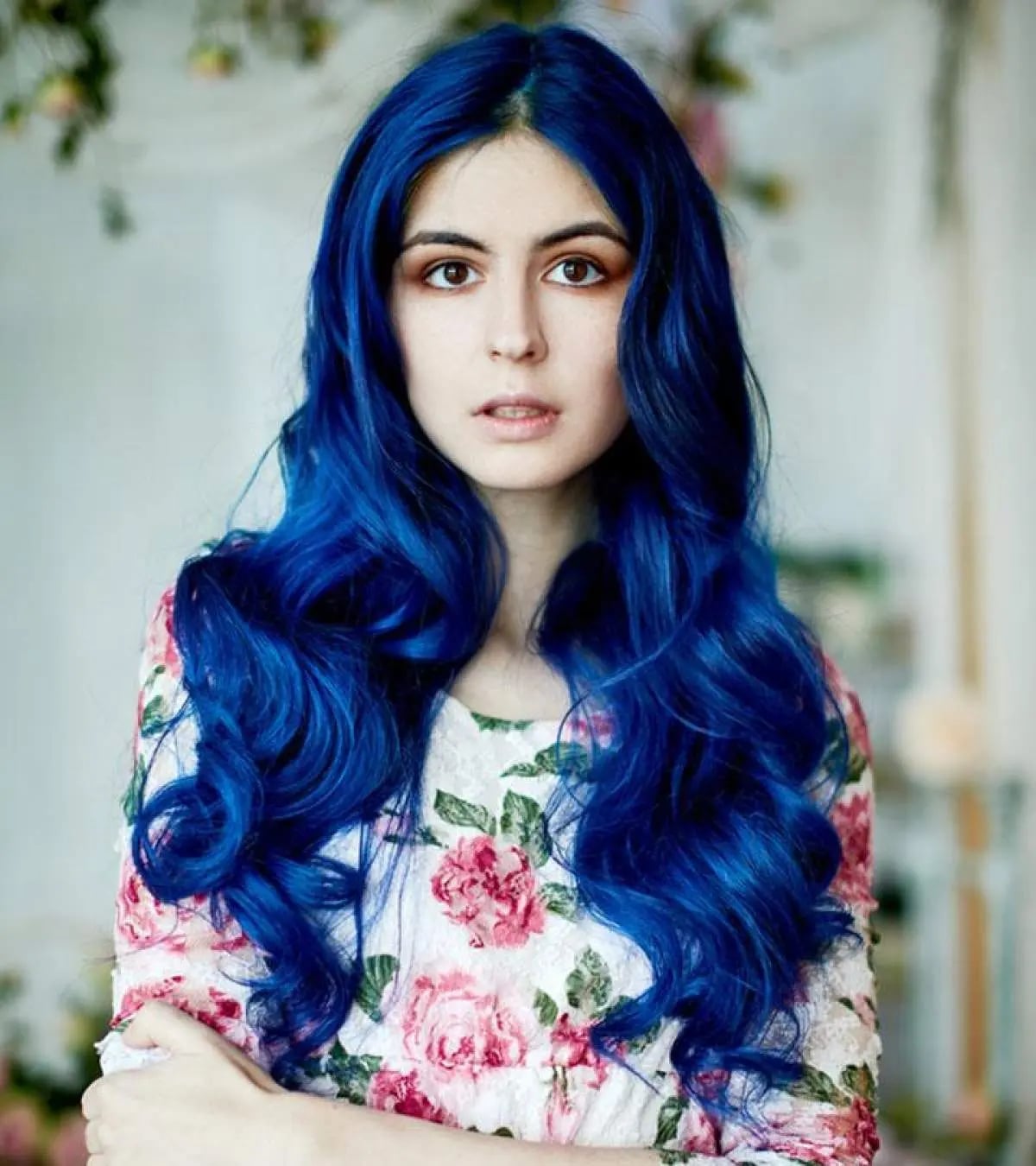 Mid-Back Vibrant Blue With Loose Waves — Classy Blue Hair Color