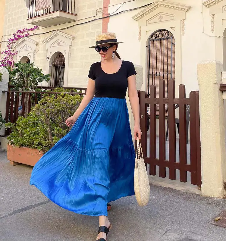 Royal Blue Tiered Silk Skirt for Casual Daytime Royal Blue Tiered Silk Skirt for Casual Daytime — Classy Blue Outfits