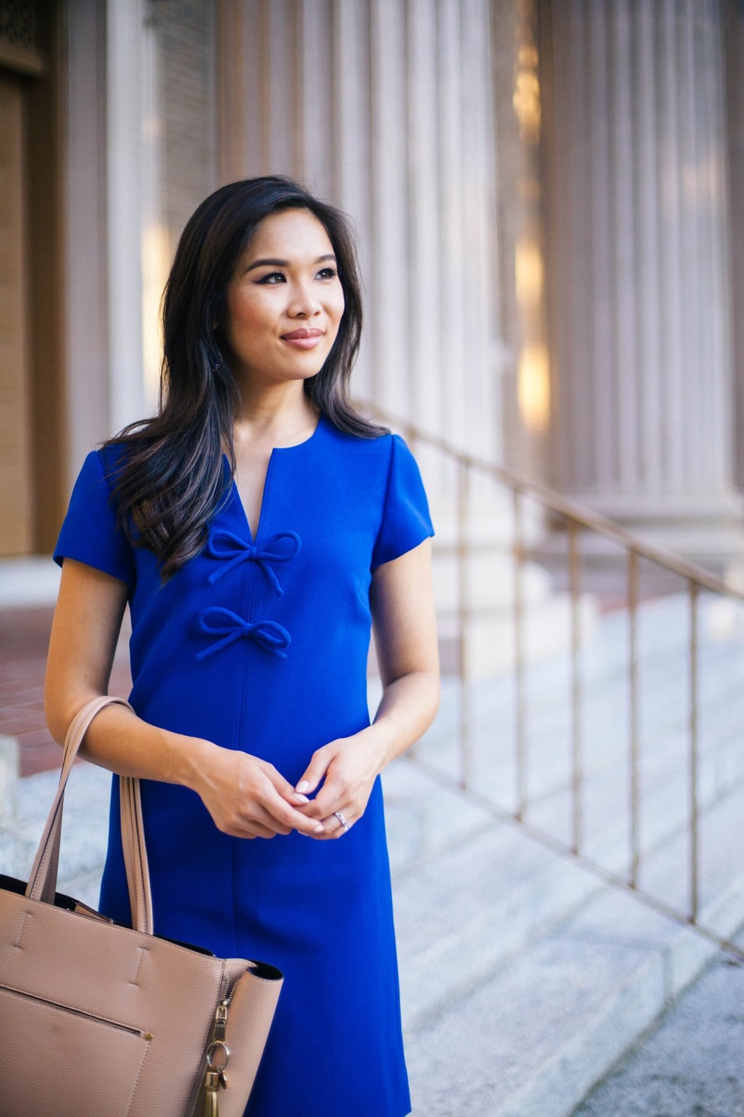 Cobalt Blue Shift Dress with Bow Details and Nude Tote Bag Cobalt Blue Shift Dress with Bow Details and Nude Tote Bag — Classy Blue Outfits