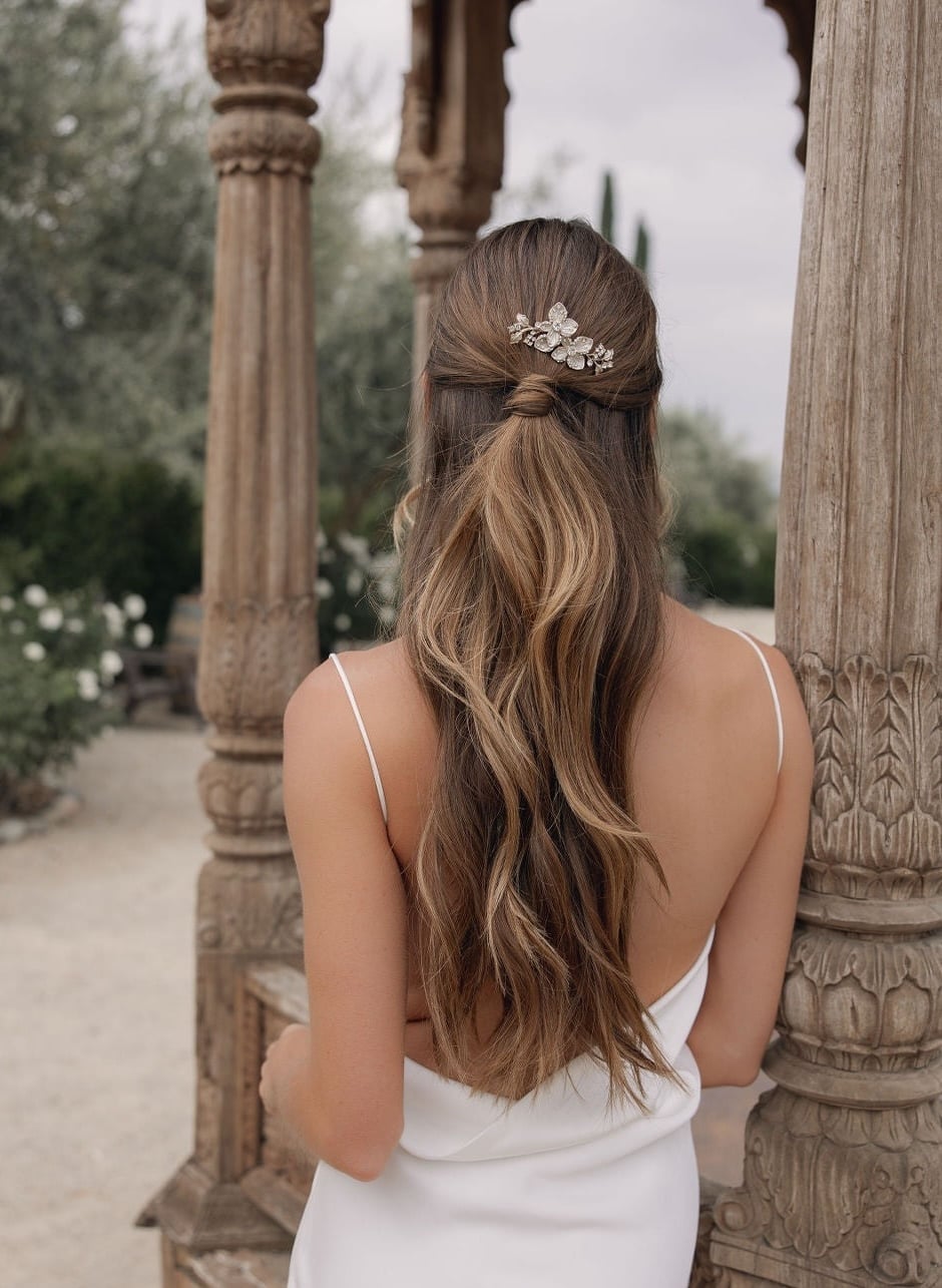 Brown Low Ponytail With Loose Waves Brown Low Ponytail With Loose Waves — Classy Bridal Hairstyles