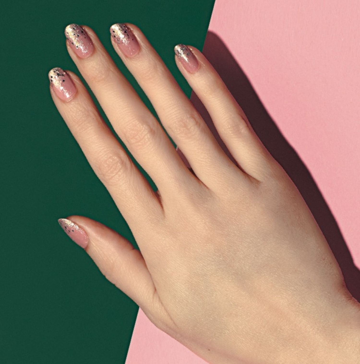 Medium Oval Glitter Ombré Tips Medium Oval Glitter Ombré Tips — Classy Bride Nail