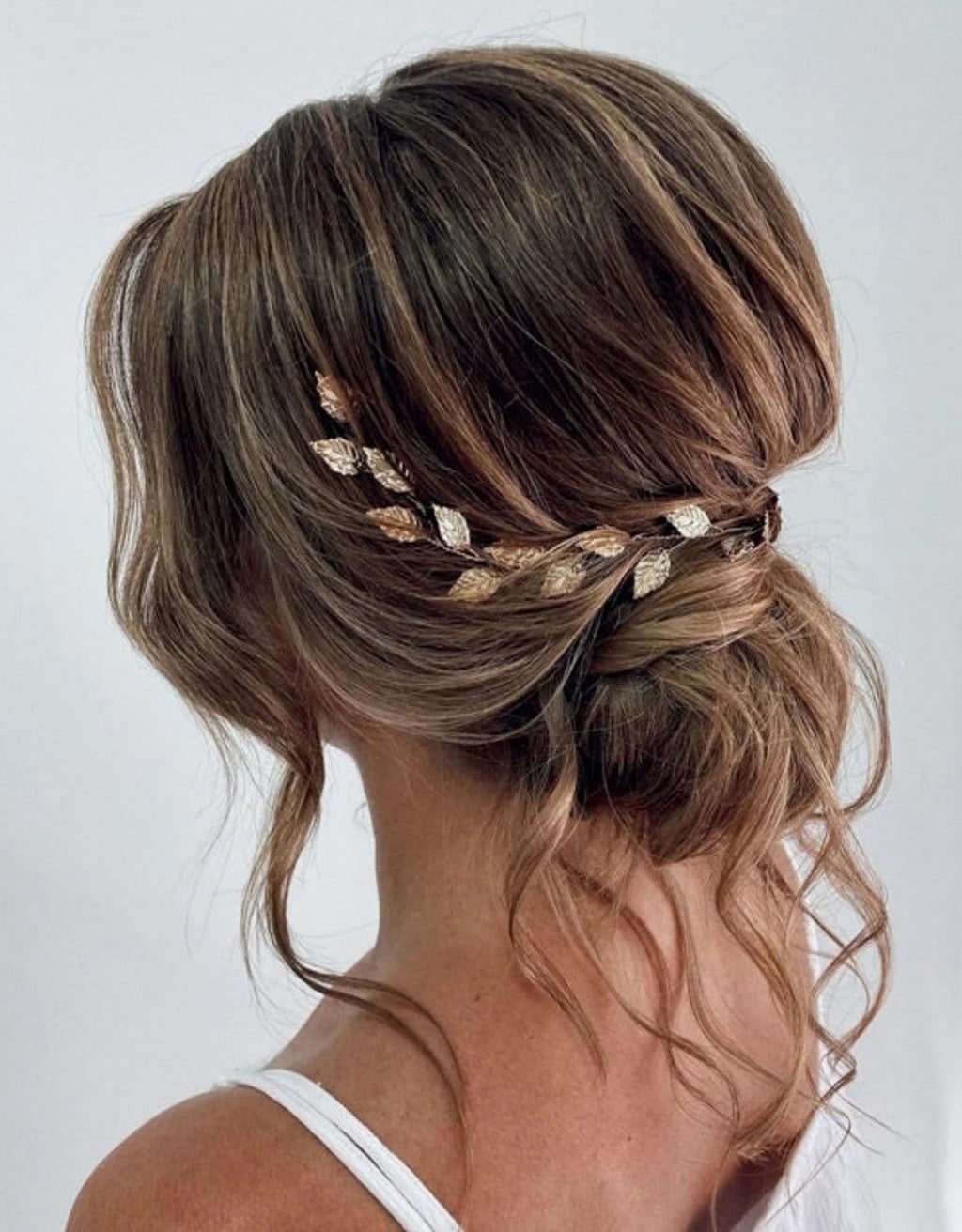 Honey Blonde Loose Updo With Gold Leaf Honey Blonde Loose Updo With Gold Leaf — Classy Bridesmaid Hair