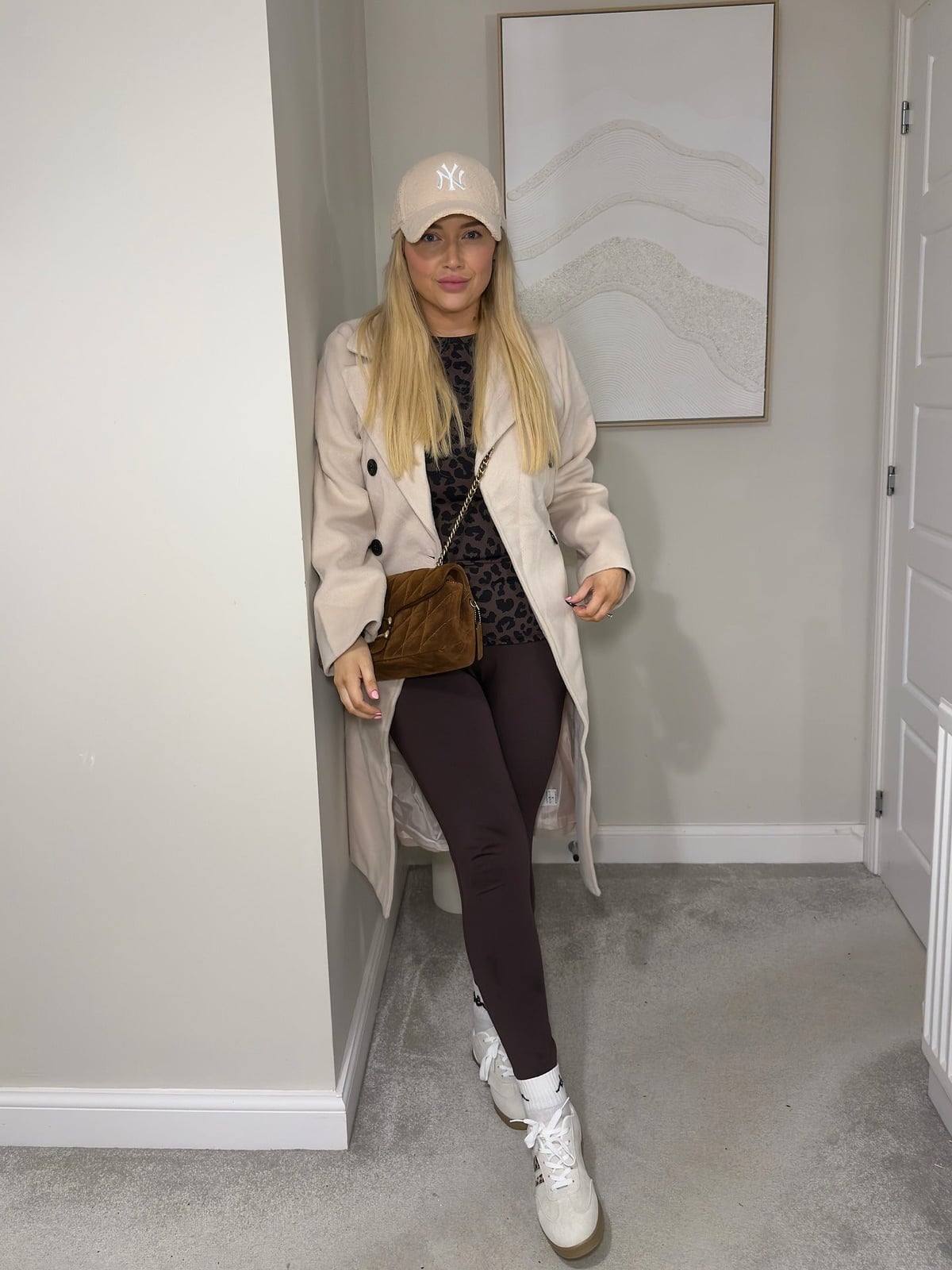 Beige Trench Coat and Brown Patterned Top Beige Trench Coat and Brown Patterned Top — Classy Brown Leggings Outfit