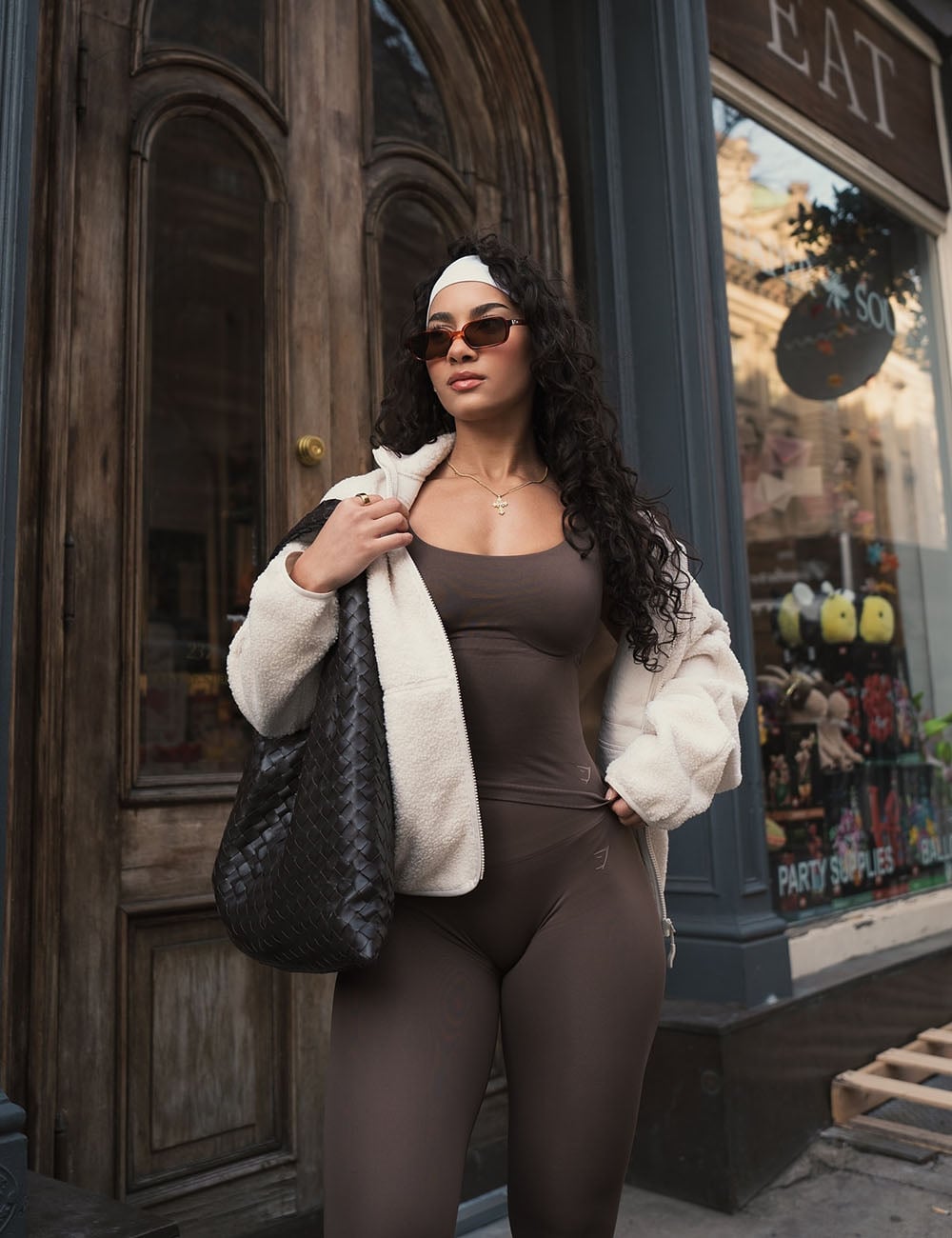 Monochromatic Brown Set with Fleece Jacket Monochromatic Brown Set with Fleece Jacket — Classy Brown Leggings Outfit