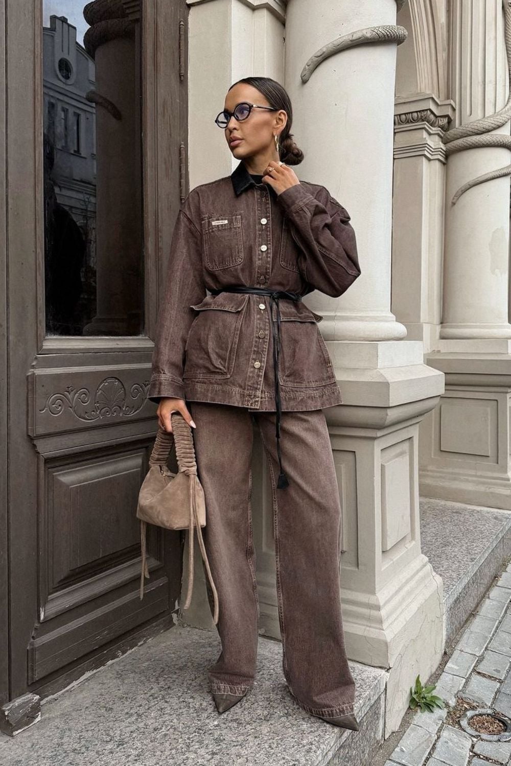 Brown Denim Wide-Leg Trousers with Oversized Jacket — Classy Brown Pants Outfits