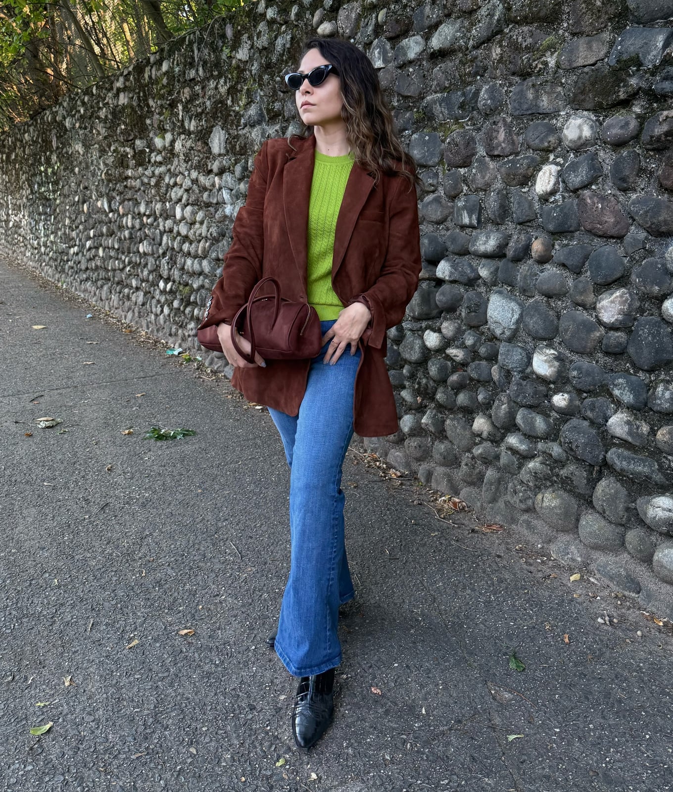 Oversized Blazer With Green Sweater And Jeans — Classy Brown Suede Jacket Outfit