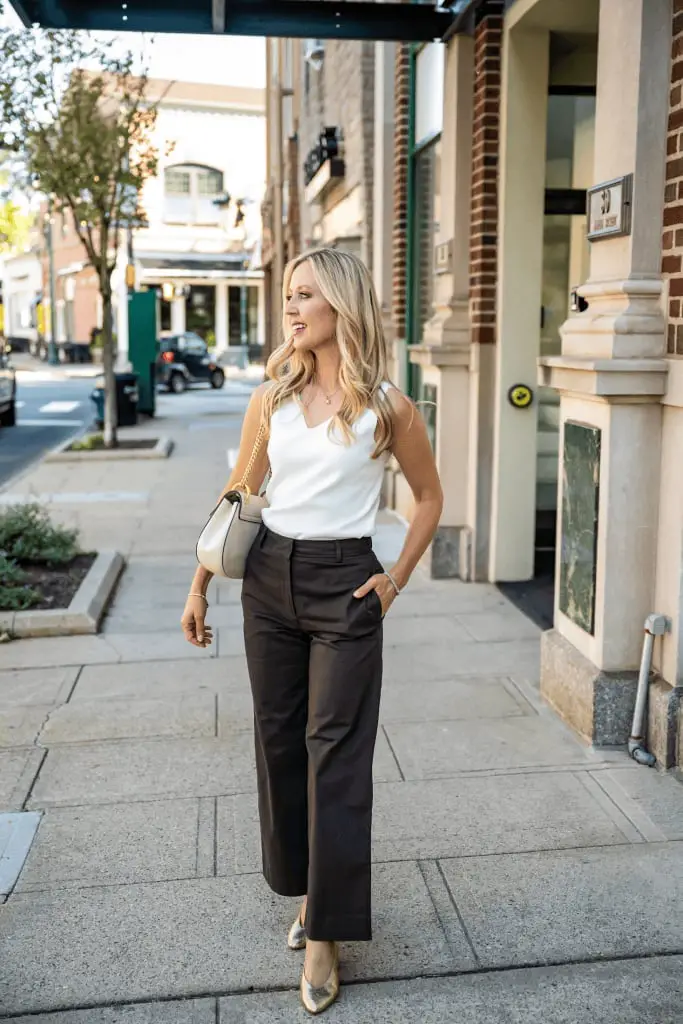 Brown Straight-Leg Trousers with a White Camisole Brown Straight-Leg Trousers with a White Camisole — Classy Brown Trousers Outfit