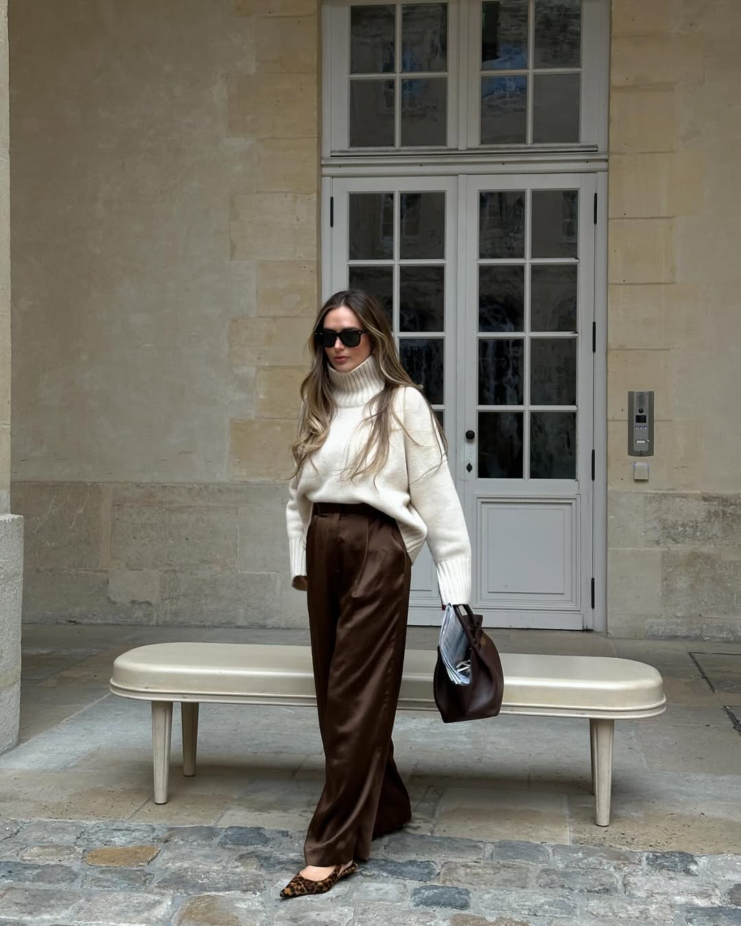 Brown Satin Wide-Leg Trousers with a Cream Oversized Turtleneck Brown Satin Wide-Leg Trousers with a Cream Oversized Turtleneck — Classy Brown Trousers Outfit
