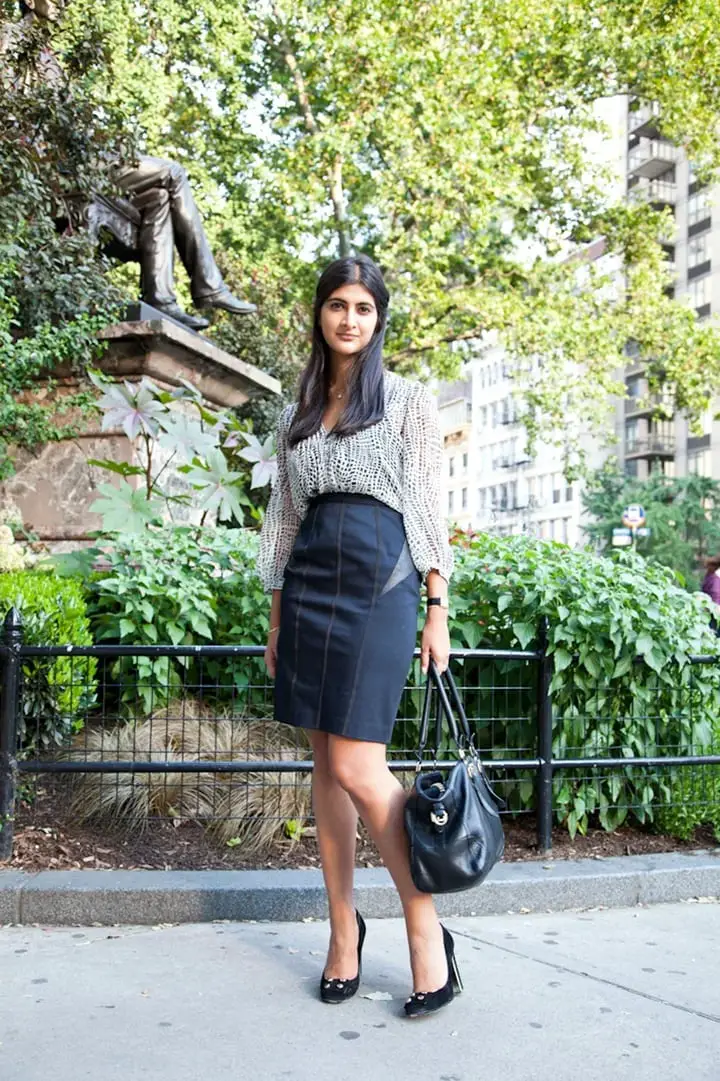 Black Denim Pencil Skirt With Patterned Blouse Black Denim Pencil Skirt With Patterned Blouse — Classy Business Casual Outfits