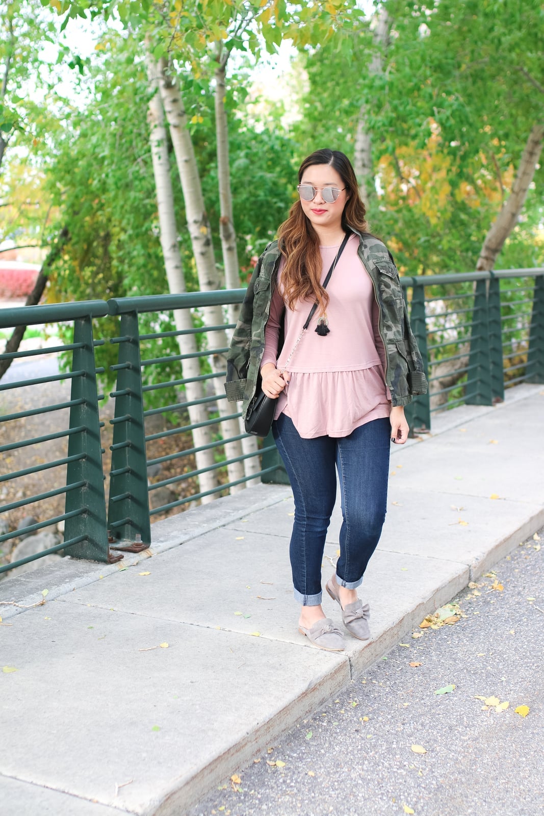 Camo Jacket Layered Over Peplum Top and Skinny Jeans — Classy Camo Outfits