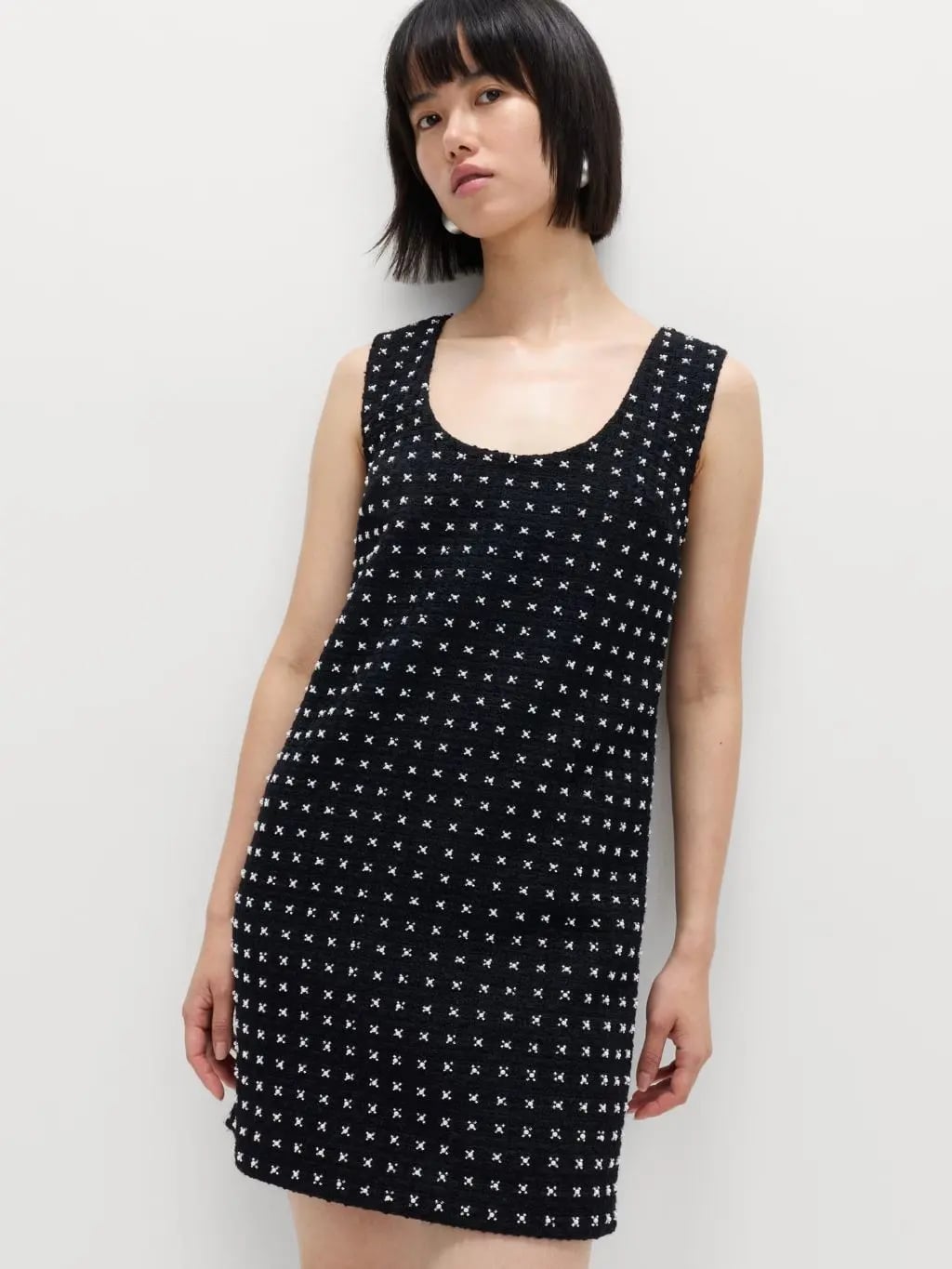 Navy Knit Mini Dress with Geometric Pattern for a Birthday Navy Knit Mini Dress with Geometric Pattern for a Birthday — Classy Casual Birthday Outfit