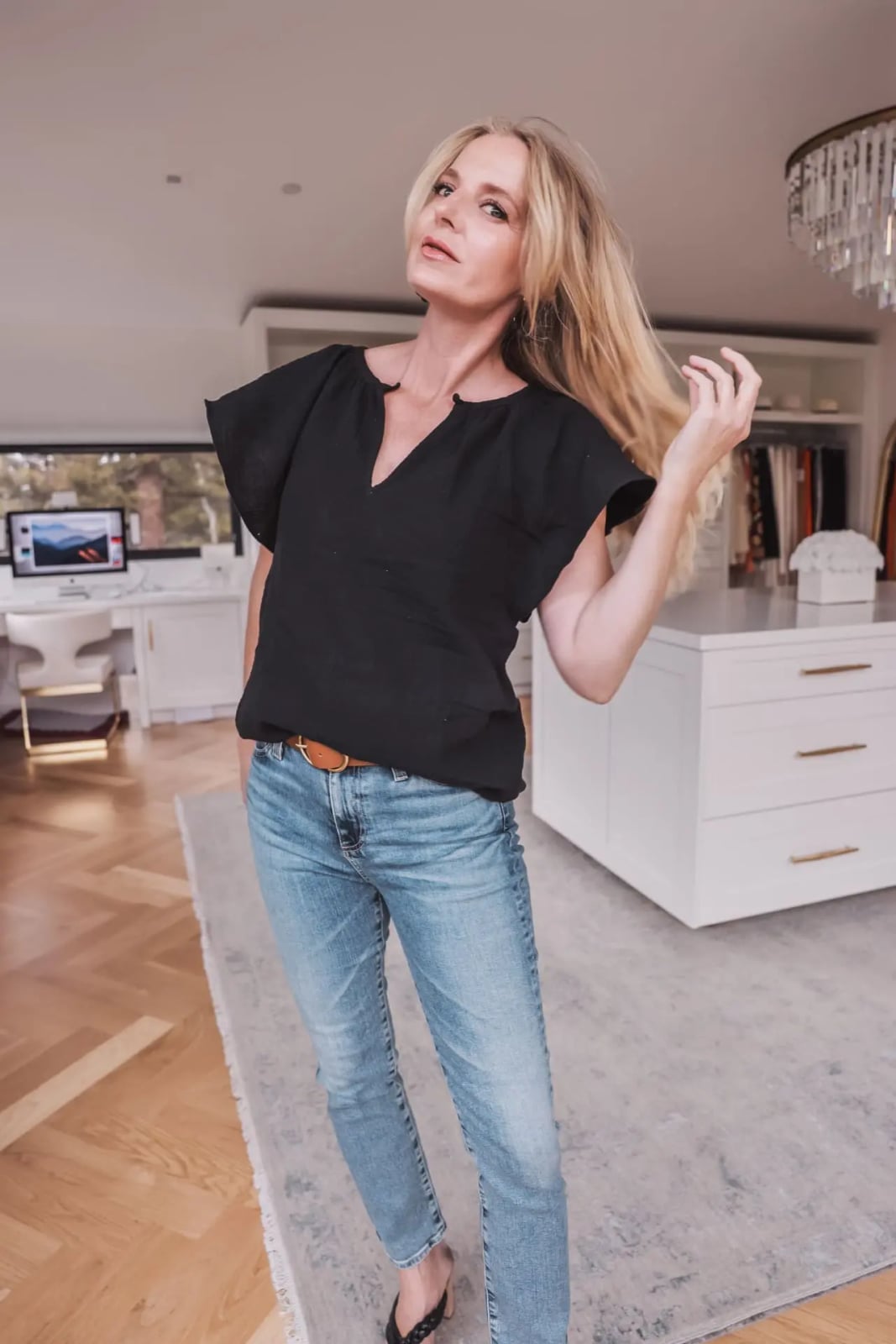 Light Wash Straight Leg Jeans with Low Heel Mules — Classy Casual Jeans Outfit