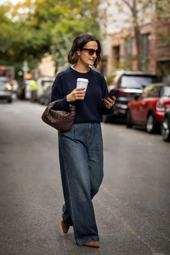 Oversized Silhouette with Dark Wash Wide Leg Jeans — Classy Casual Jeans Outfit