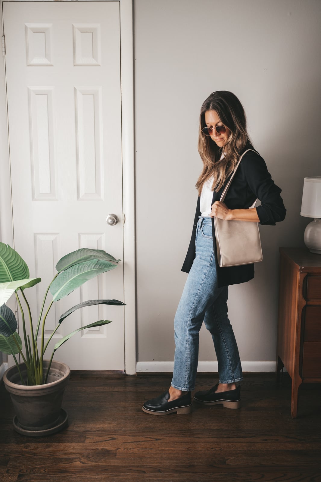 Black Blazer Over White Tee With Straight Leg Jeans — Classy Casual Outfits