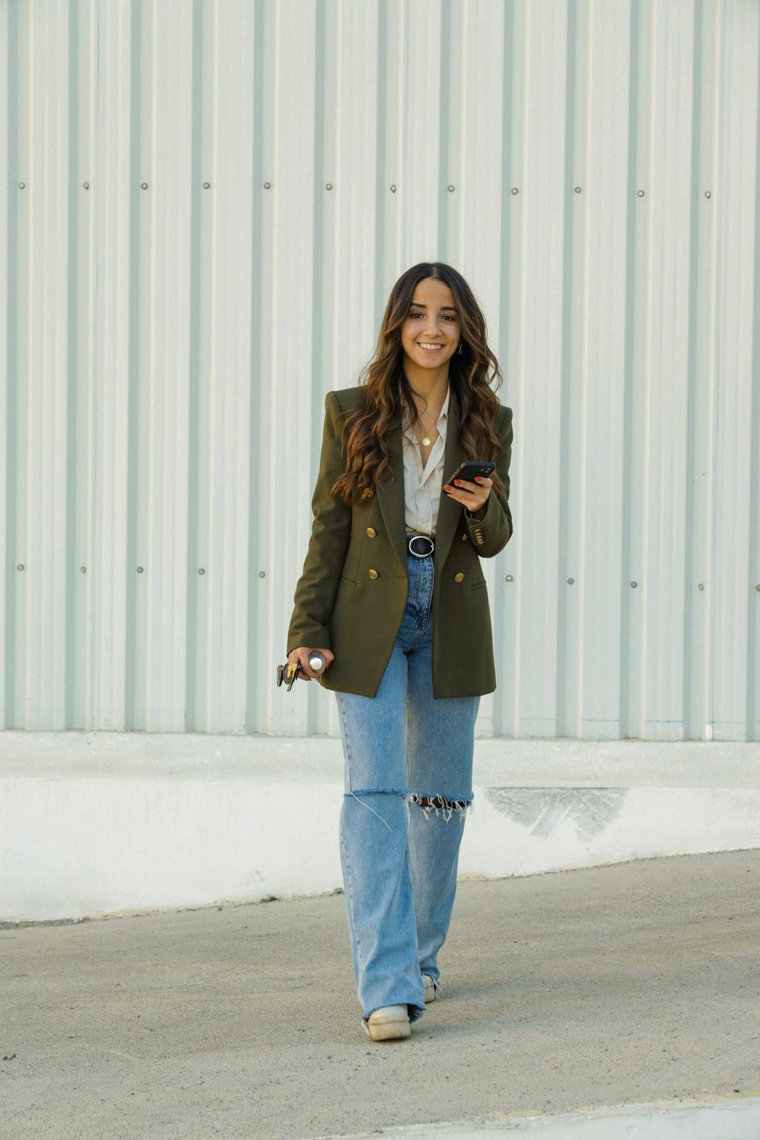Olive Green Blazer with Ripped Jeans and Sneakers Olive Green Blazer with Ripped Jeans and Sneakers — Classy Casual Work Outfits