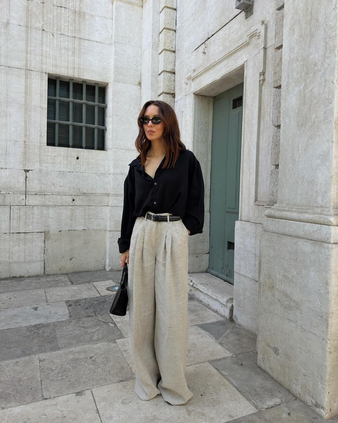 Oversized Shirt and Wide Leg Linen Trousers Create a Chic Casual Oversized Shirt and Wide Leg Linen Trousers Create a Chic Casual — Classy Chill Outfit