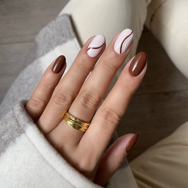 Glossy Chocolate and Off-White Swirl Short Oval Nails Glossy Chocolate and Off-White Swirl Short Oval Nails — Classy Chocolate Nails