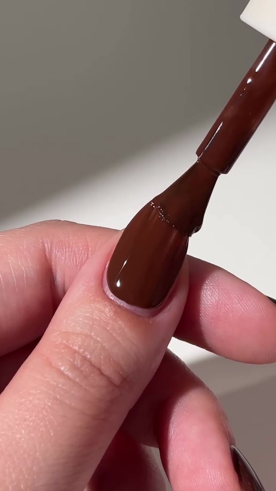 Medium Oval Glossy Chocolate Brown Polish Application Medium Oval Glossy Chocolate Brown Polish Application — Classy Chocolate Nails