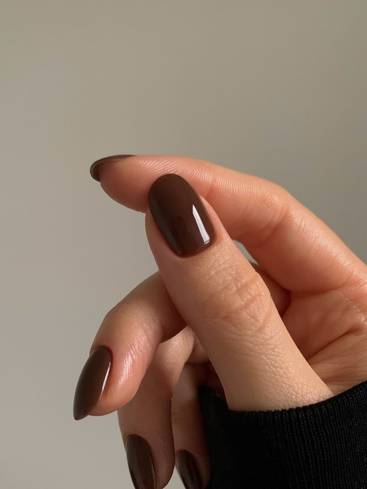 Deep Glossy Chocolate Oval Nails Deep Glossy Chocolate Oval Nails — Classy Chocolate Nails