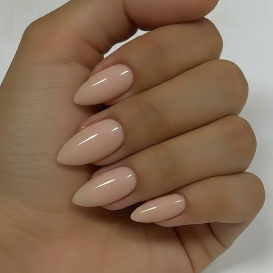 Short Almond Flawless Sheer Nude Glossy Nails Short Almond Flawless Sheer Nude Glossy Nails — Classy Clean Girl Nails