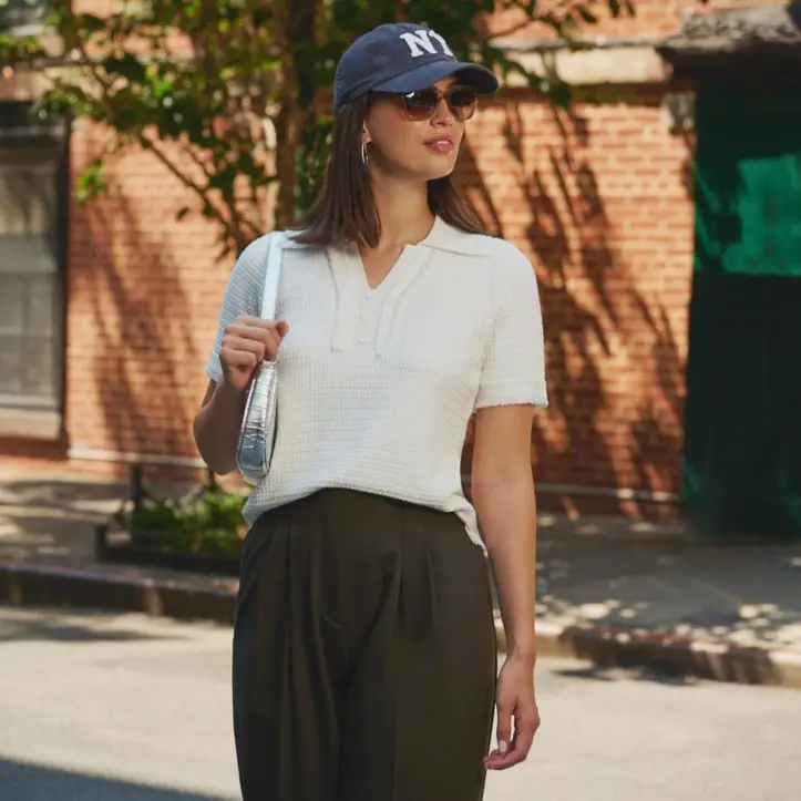 Olive Green Pleated Pants with a Polo Shirt for a Casual Day Olive Green Pleated Pants with a Polo Shirt for a Casual Day — Classy Comfy Outfits