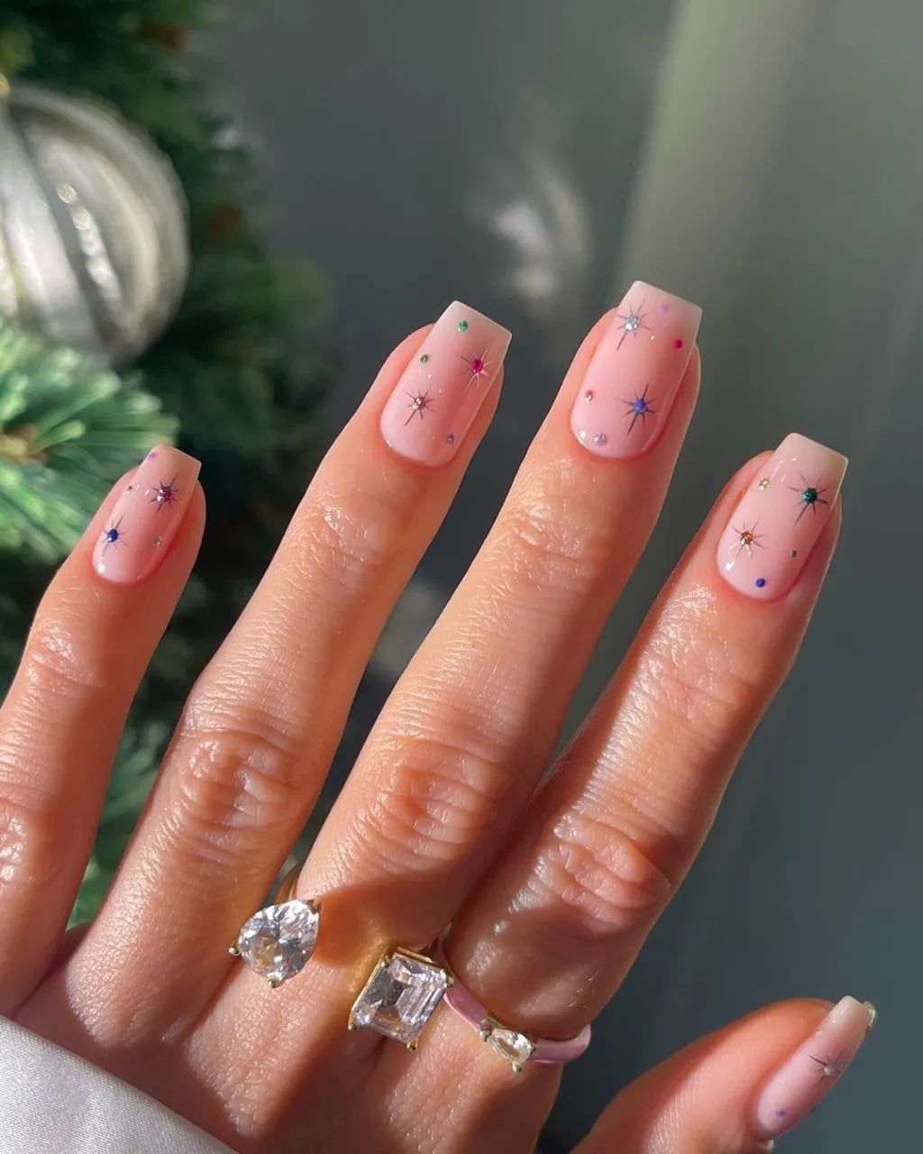 Scattered Starry Rhinestone Short Square Nails Scattered Starry Rhinestone Short Square Nails — Classy Concert Nails