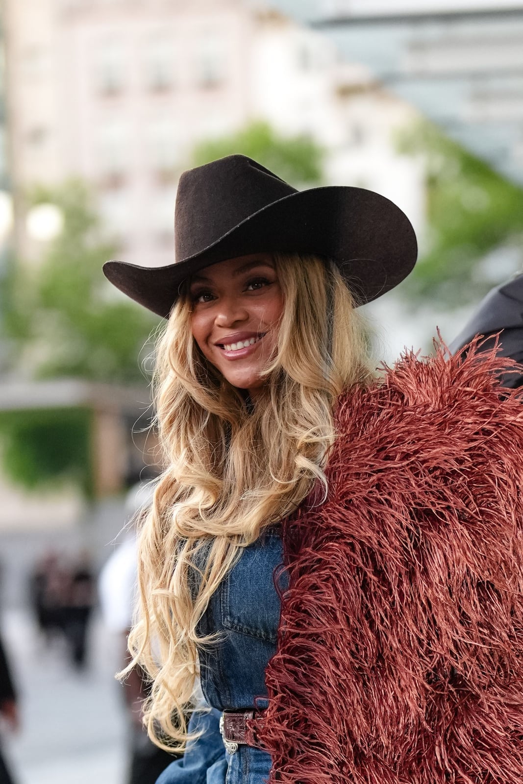 What to Wear to a Country Concert Beyond Jean Shorts and Cowboy Boots This Summer | Glamour