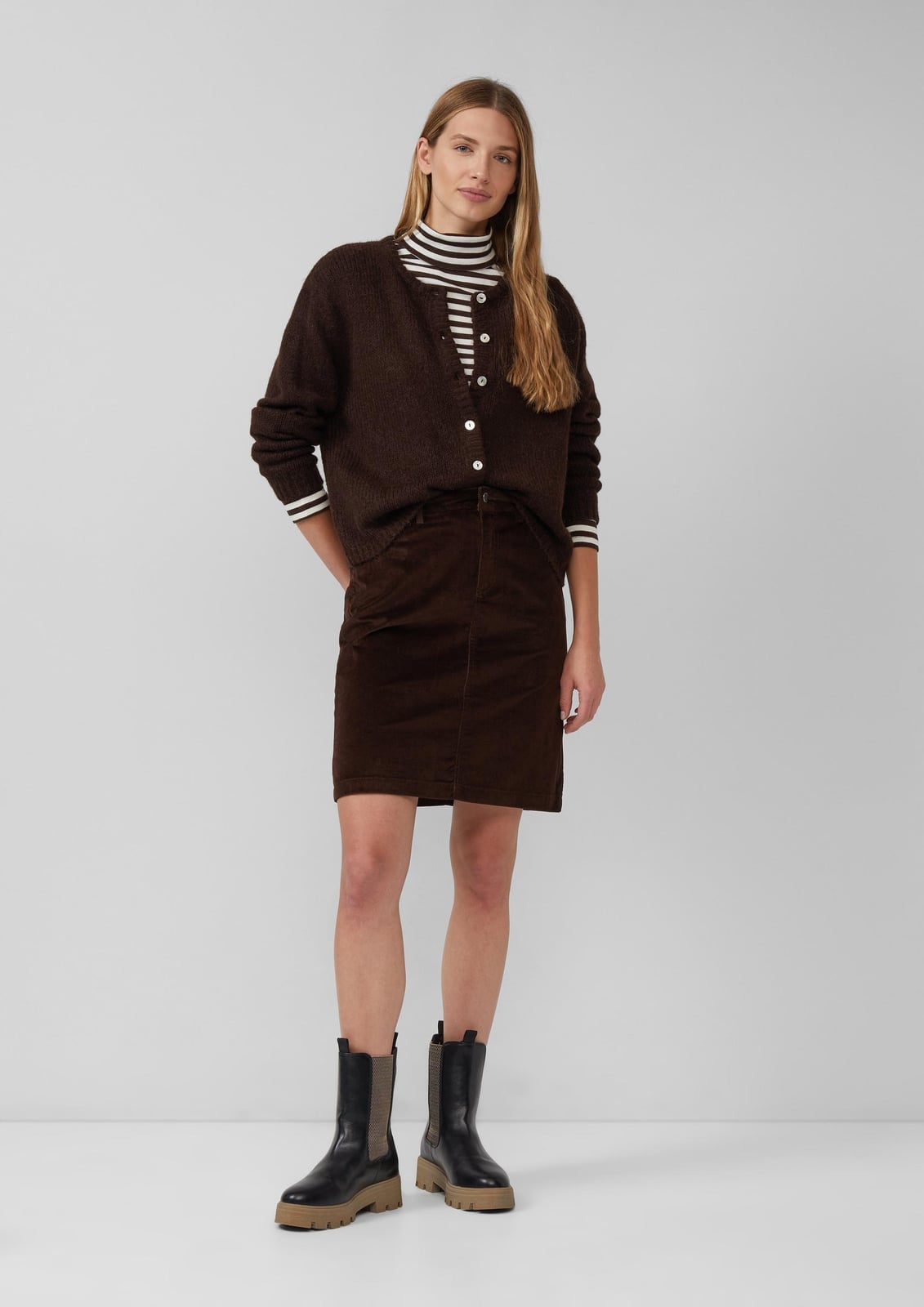 Brown Corduroy A-line Skirt with a Striped Turtleneck Brown Corduroy A-line Skirt with a Striped Turtleneck — Classy Corduroy Skirt Outfit