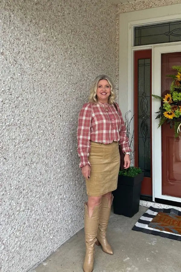 Tan Corduroy Pencil Skirt with Plaid Shirt Tan Corduroy Pencil Skirt with Plaid Shirt — Classy Corduroy Skirt Outfit
