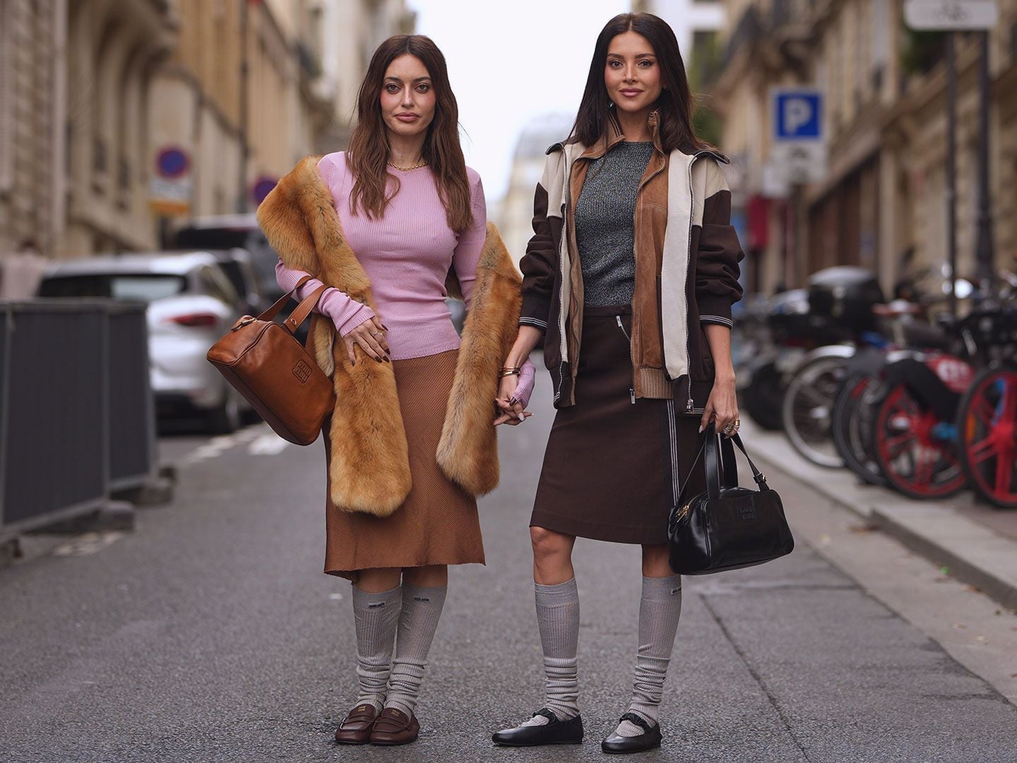 Brown Corduroy Midi Skirt with Pink Sweater and Stole Brown Corduroy Midi Skirt with Pink Sweater and Stole — Classy Corduroy Skirt Outfit