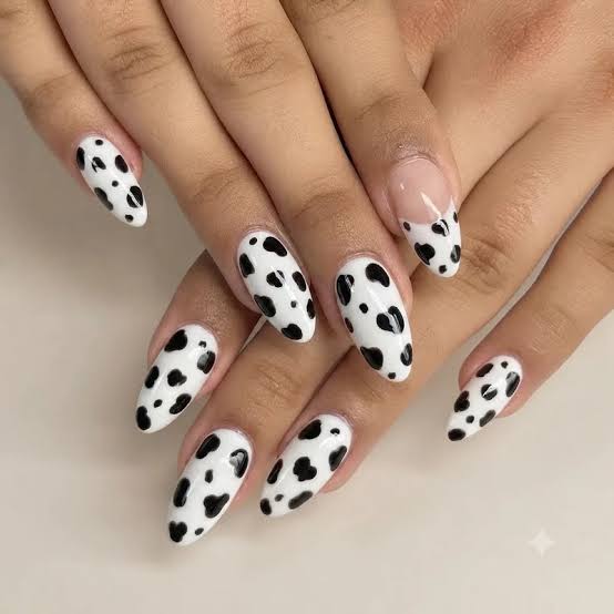 Classic Black and White Cow Print Medium Almond Nails Classic Black and White Cow Print Medium Almond Nails — Classy Cow Print Nails