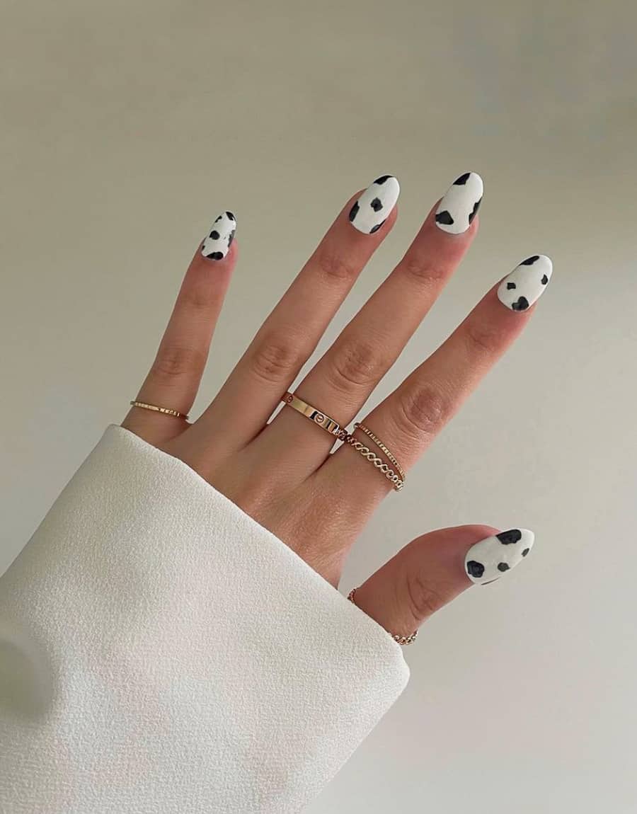 Classic Black and White Cow Print Medium Almond, Office-Safe Version Classic Black and White Cow Print Medium Almond, Office-Safe Version — Classy Cow Print Nails