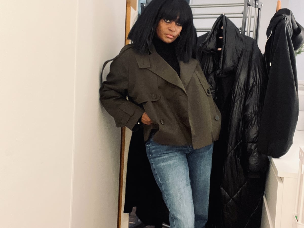 Olive Green Cropped Trench Coat Outfit — Classy Cropped Jacket Outfits