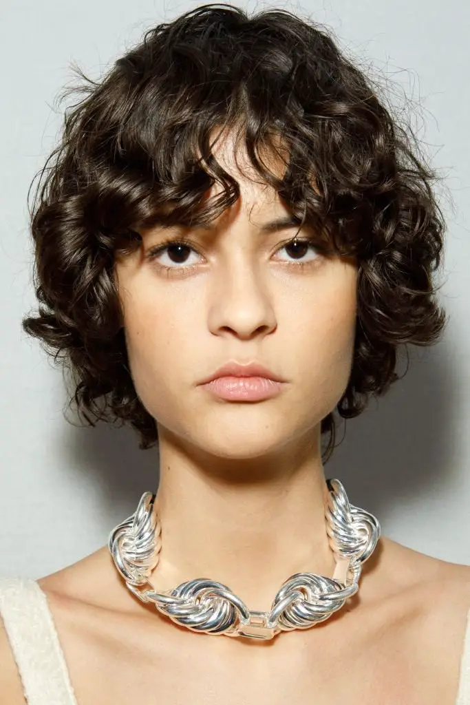Effortless Short Layered Cut With No Bangs Effortless Short Layered Cut With No Bangs — Classy Curly Hair Cutting