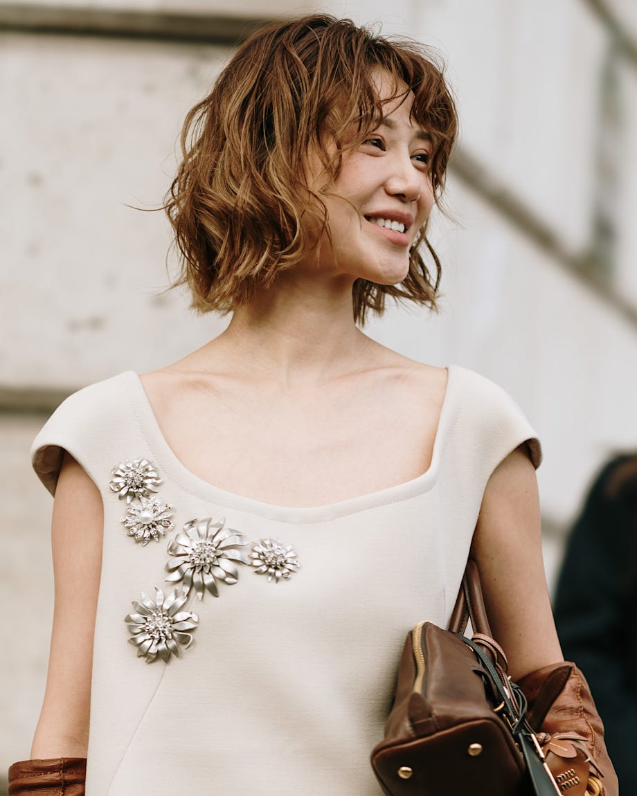 Short Bob With Textured Bangs Short Bob With Textured Bangs — Classy Curly Hair Hairstyles