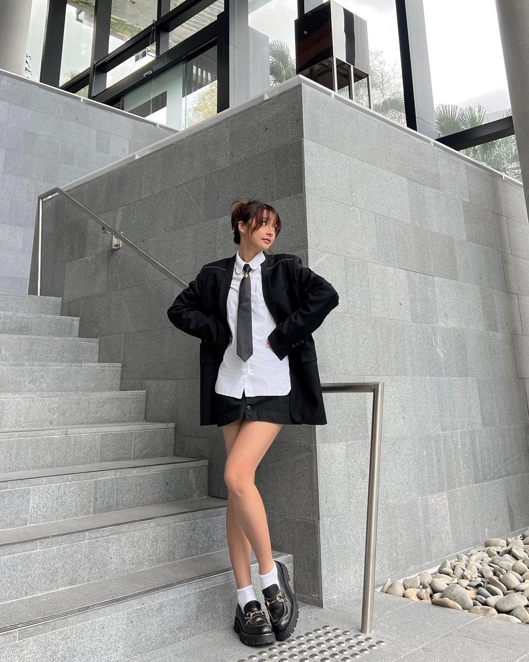 Oversized Black Blazer Over White Shirt and Black Tie — Classy Dark Academia Outfits