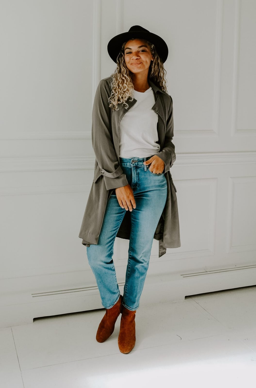 Trench Coat With Straight Leg Jeans Trench Coat With Straight Leg Jeans — Classy Denim Outfits