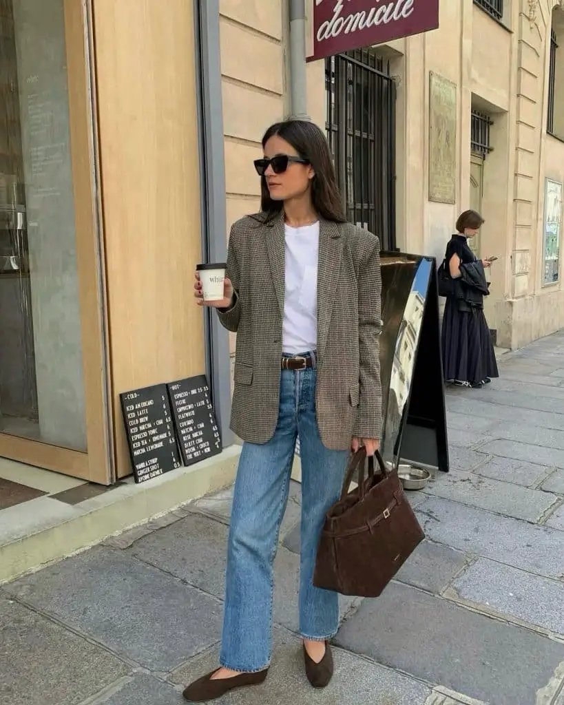 Plaid Blazer With Straight Leg Jeans Plaid Blazer With Straight Leg Jeans — Classy Denim Outfits