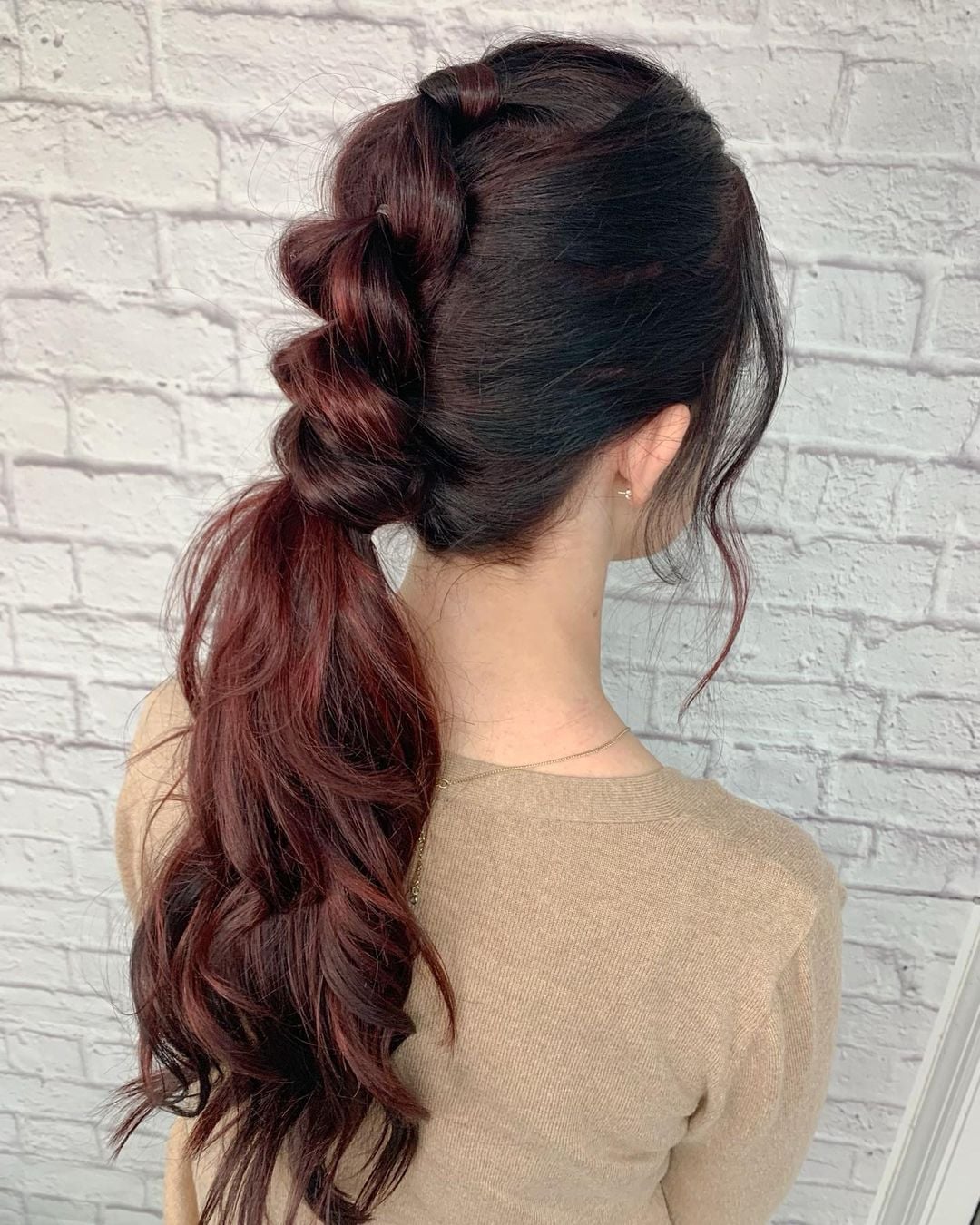 Braided Ponytail With Auburn Highlights Braided Ponytail With Auburn Highlights — Classy Dirty Hair Hairstyles