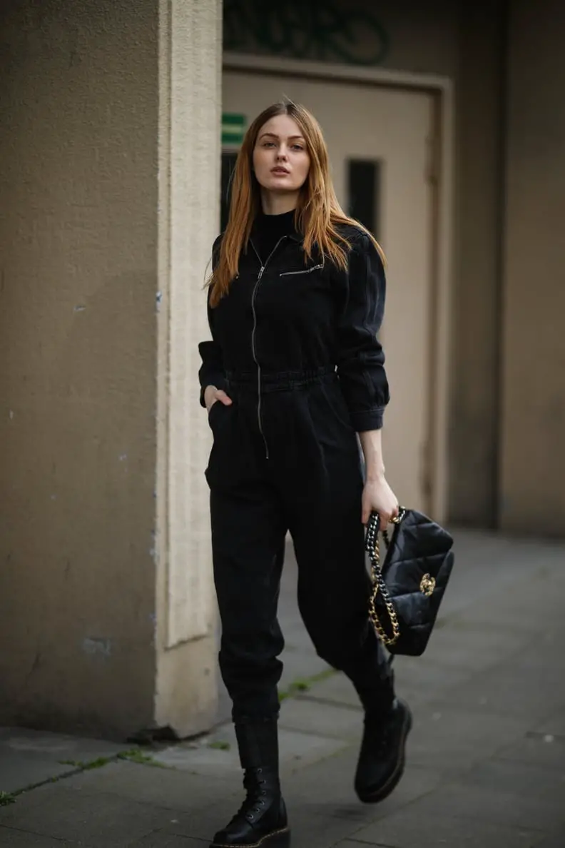 Black Denim Jumpsuit With Quilted Handbag And Platform Boots Black Denim Jumpsuit With Quilted Handbag And Platform Boots — Classy Doc Martens Outfits