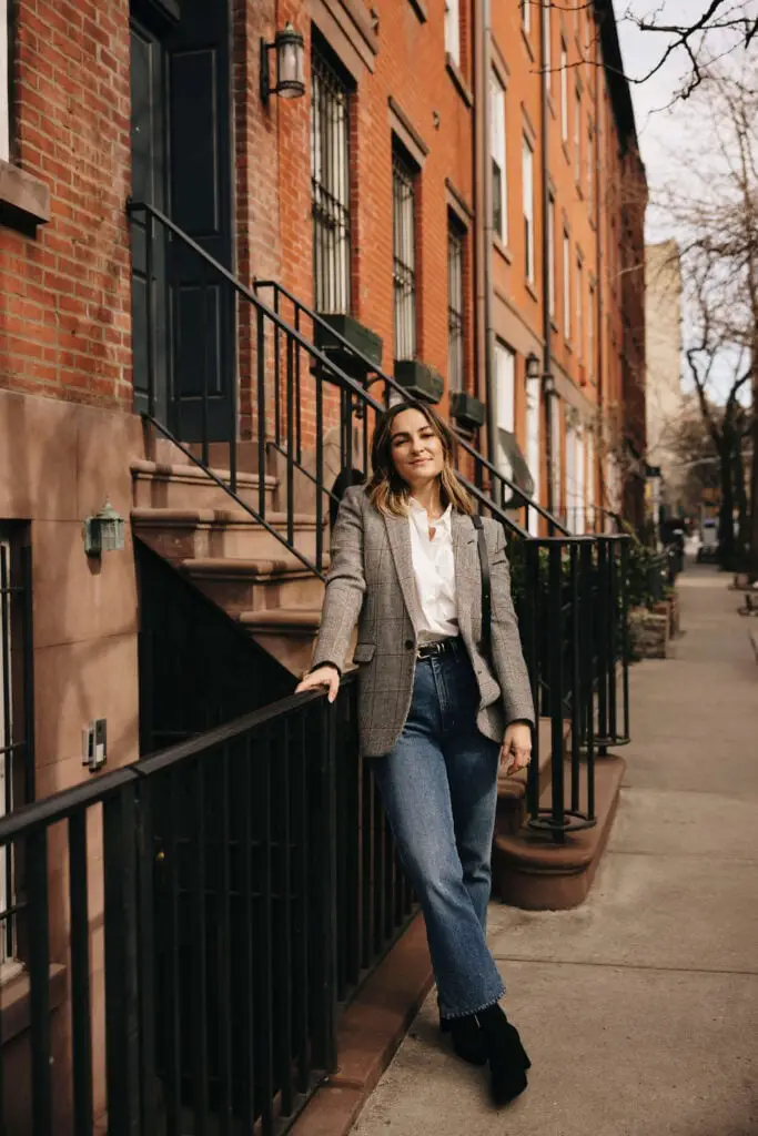 Plaid Blazer With Jeans — Classy Downtown Girl Outfits