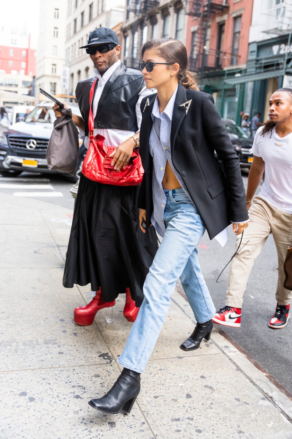 Relaxed Jeans and Striped Shirt with Oversized Blazer — Classy Euphoria Outfits