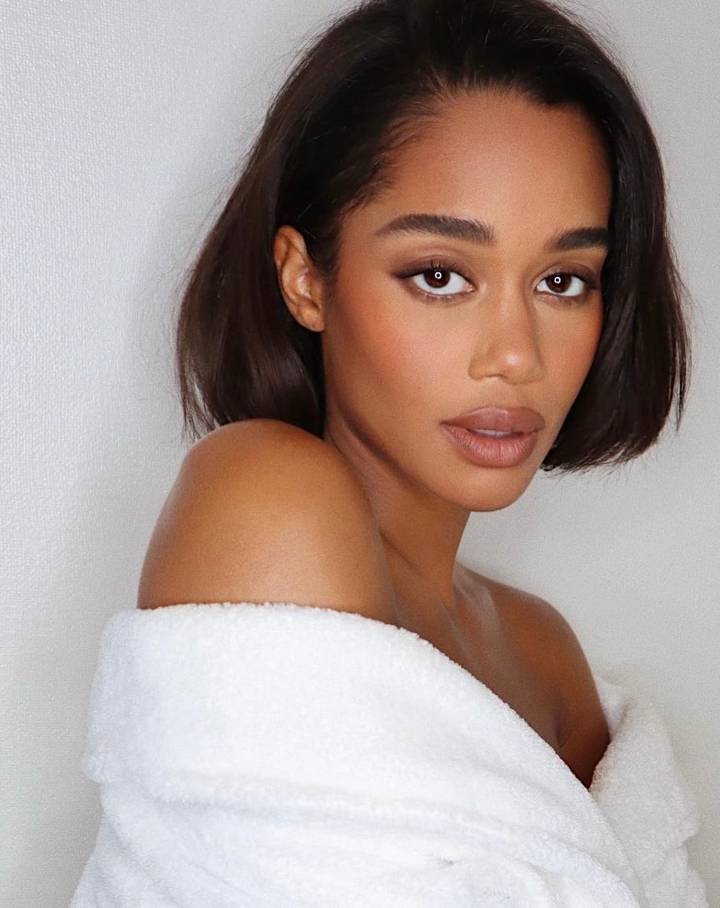 Sleek Chin Length Dark Brown Bob — Classy Everyday Hairstyles