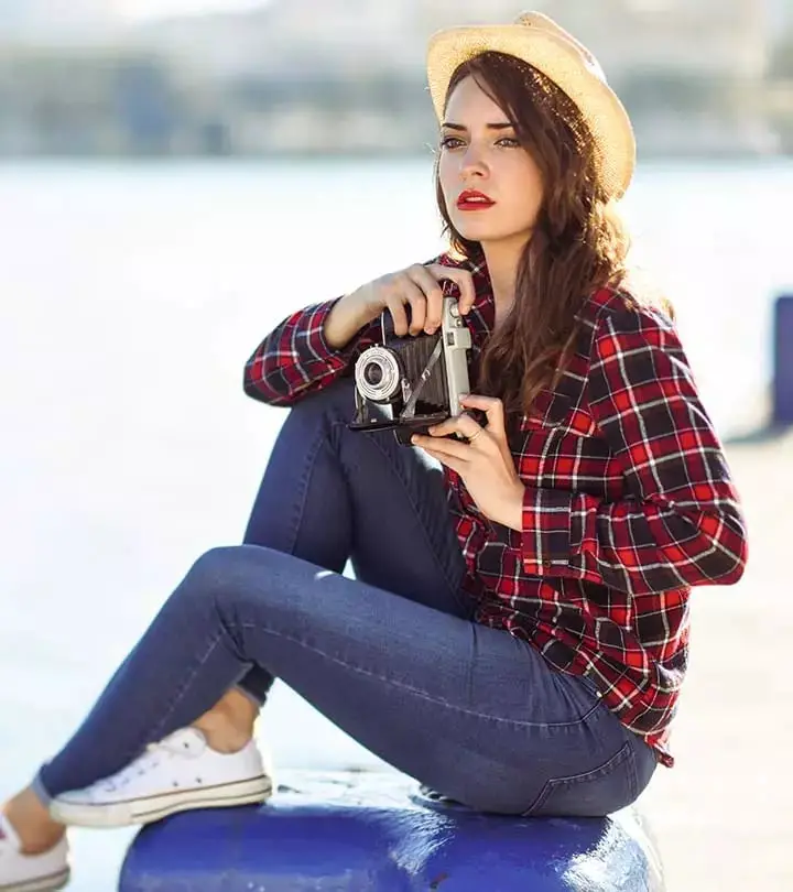 Red Black Plaid Flannel With Straw Hat Red Black Plaid Flannel With Straw Hat — Classy Flannel Outfits